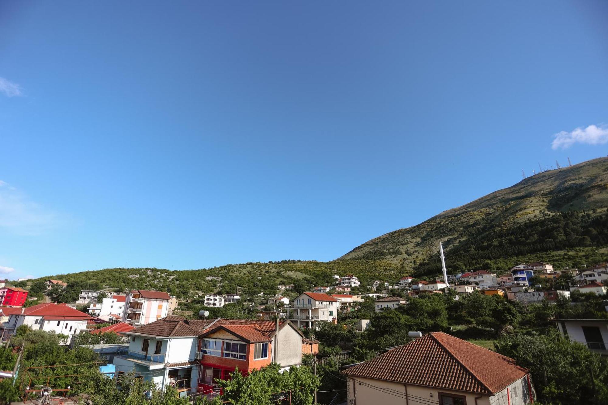 Hotel Shkodra Lake Shiroka Ngoại thất bức ảnh